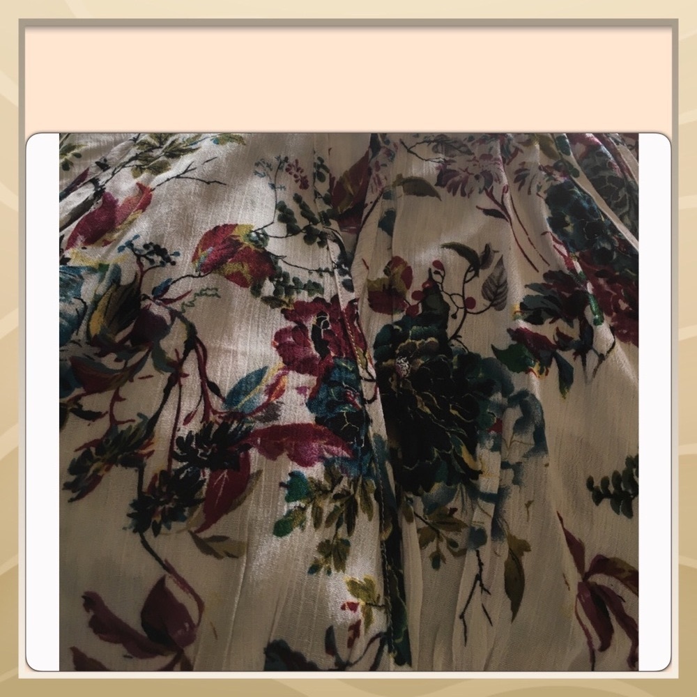 🐣🆕FLORAL ROMPER, (M), 🌺Beautiful Colors! - Picture 3 of 5